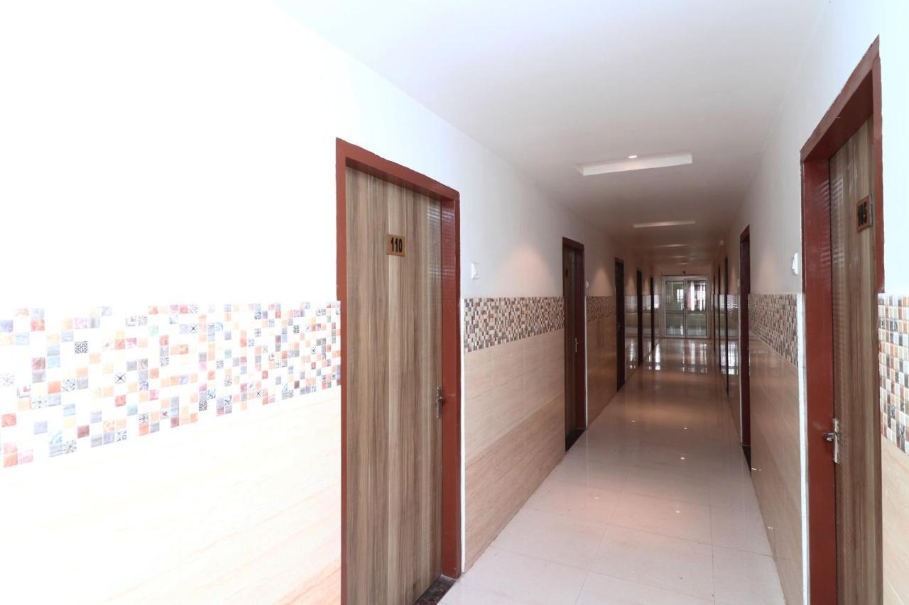 Oyo 15355 Govind Guest House جوراكبور المظهر الخارجي الصورة