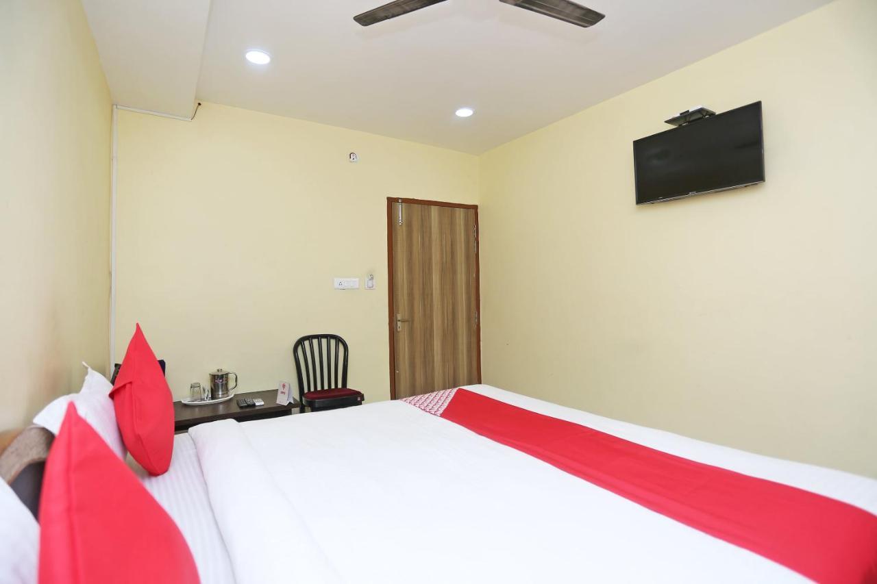 Oyo 15355 Govind Guest House جوراكبور المظهر الخارجي الصورة
